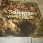 Thundermother – Dirty & Divine LP (2025 Alkuperäispainos, SS - pikkukuva 1