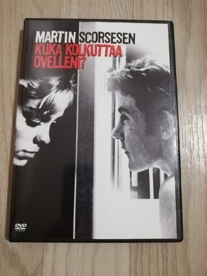 Kuka kolkuttaa ovelleni? (DVD)