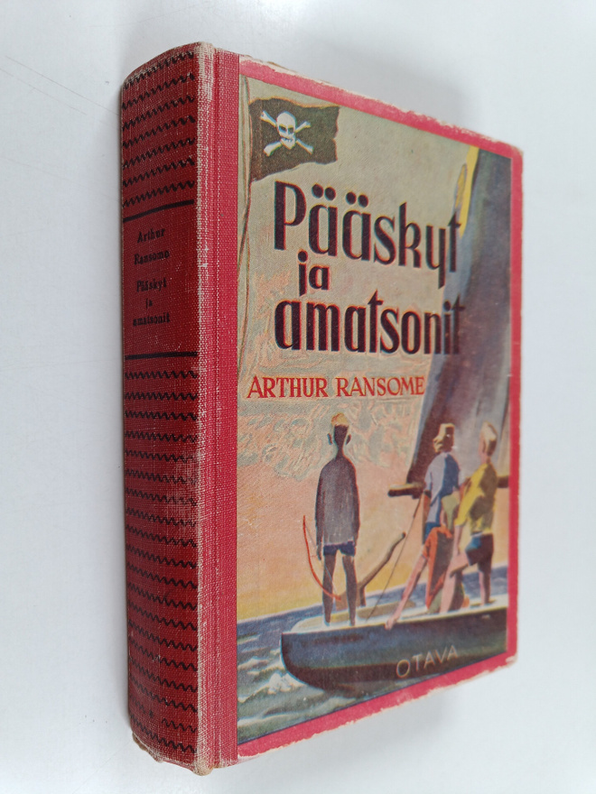 Arthur Ransome : Pääskyt ja amatsonit : romaani reippaist...
