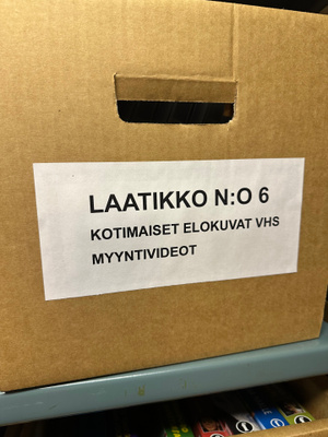 VHS-elokuvia kotimaisia