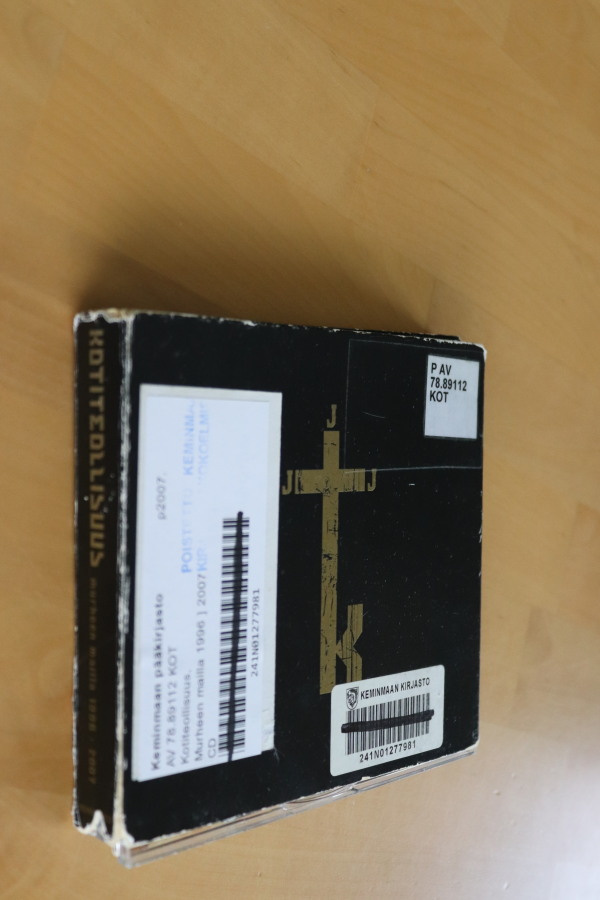 3CD Kotiteollisuus : Murheen mailla 1996 - 2007 ( k.po )