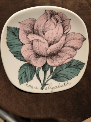 Esteri Tomula Rosa Elizabeth