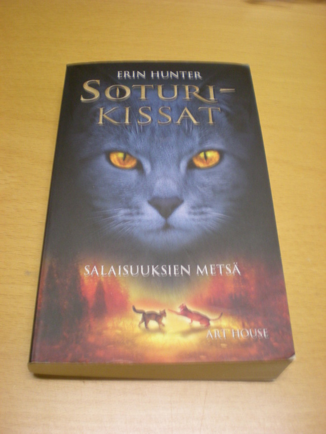 Erin Hunter: Soturikissat - Salaisuuksien metsä