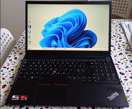 LENOVO THINKPAD E15 GEN 2 15,6" KANNETTAVA TIETOKONE