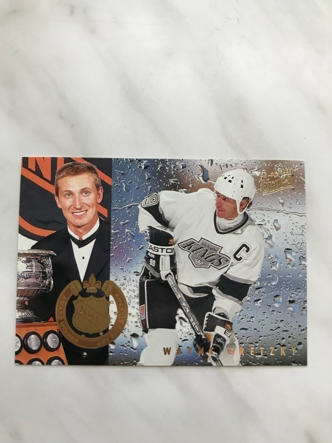 1994-95 Ultra Award Winner Wayne Gretzky #5of8