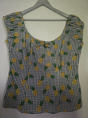 Käyttämätön Lorena Pineapple Gingham -malli Dolores toppi