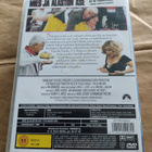 Mies ja alaston ase (DVD) - pikkukuva 2