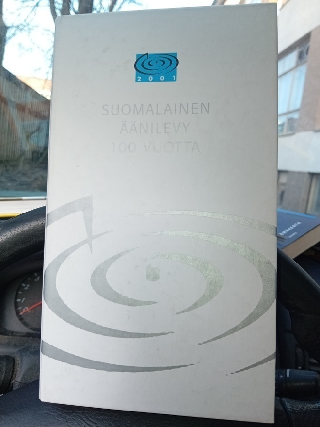 6cd Suomalainen äänilevy 100 vuotta boxi ( SIS POSTIKULU  )