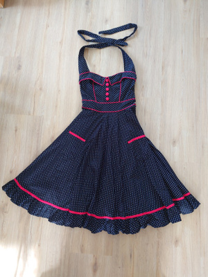 Hell Bunny Vixen musta halterneck-mekko koko XS