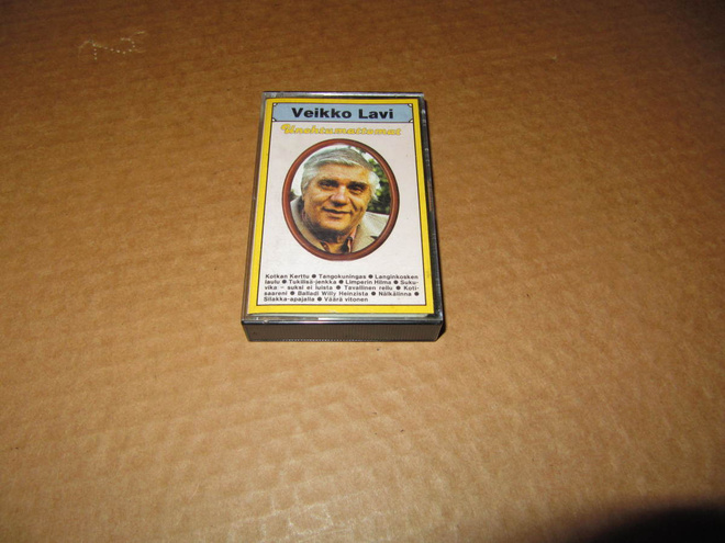 KASETTI:Veikko Lavi: Unohtumattomat v.1979 GREAT
