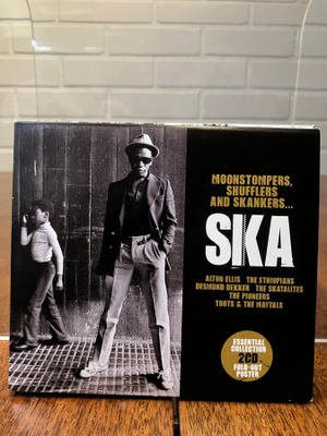 Ska - Moonstompers... Essential Collection tupla-cd