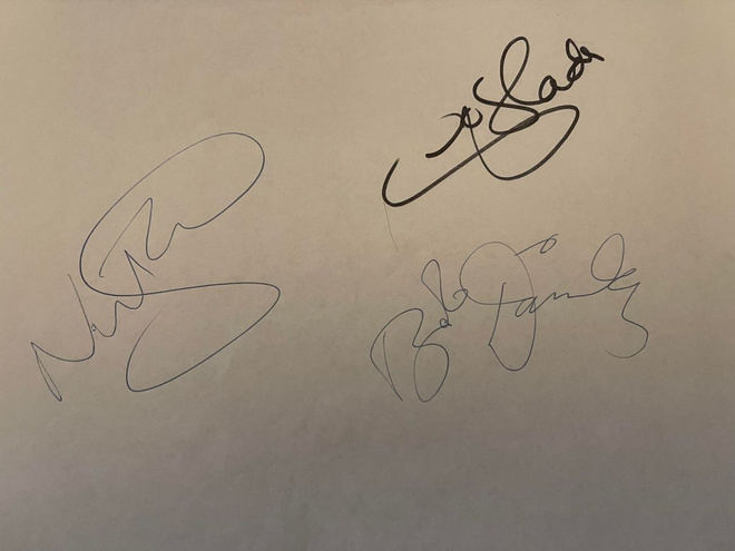 Neil Carter / Bob Daisley / Chris Slade nimikirjoitukset