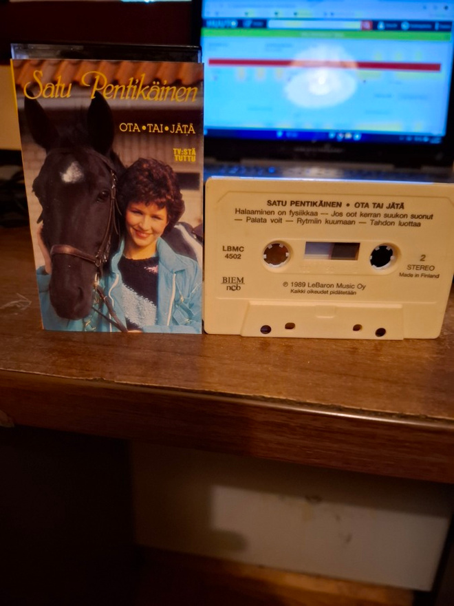 Satu Pentikäinen - Ota Tai Jätä