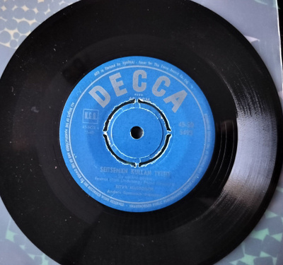 RITVA MUSTONEN 7”: Seitsemän kullan tyttö/Alexander, DECCA
