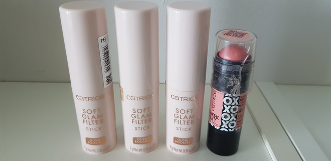 Catrice Soft Glam Filter Stick Meikkivoide 3kpl + poskipuna
