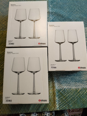 Myydään Iittala Essence lasit