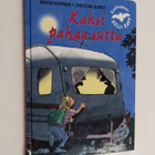 Martin Widmark : Kaksi pahaa sutta - pikkukuva 1