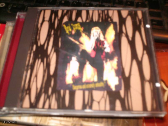 CD ROYAL TRAMPS Dangerous and extremely unhealthy (Sis.pk:t)