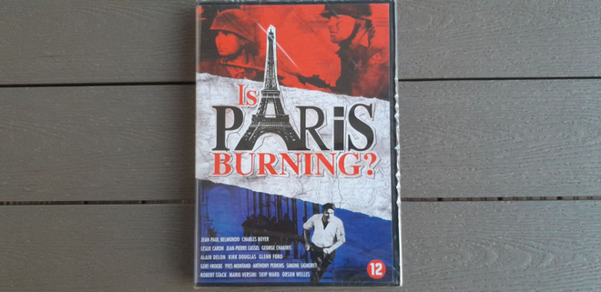 DVD: Is Paris Burning? (Kirk Douglas,Orson Welles 1966) UUSI