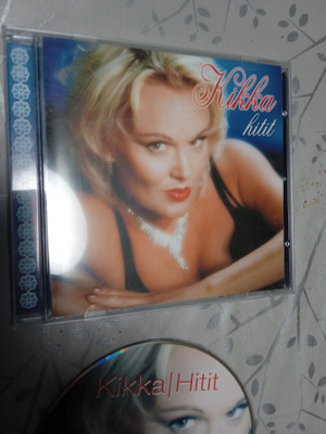 CD- LEVY :  KIKKA : HITIT   VUODELTA 2009