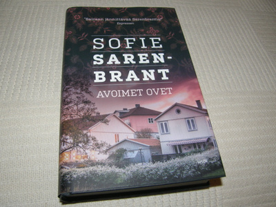 Sofie Sarenbrant Avoimet ovet -sid