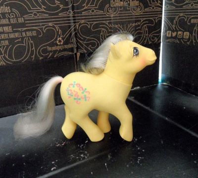 MY LITTLE PONY G1 ' KISSCURL ' / HASBRO