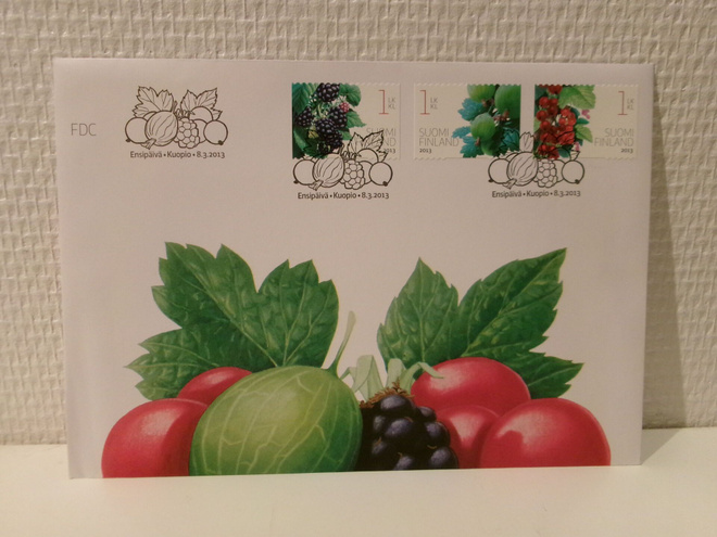 FDC- ensipäiväkuori - Puutarhamarjoja - 2013