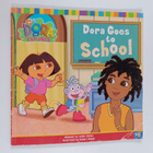 Leslie Valdes : Dora Goes to School - pikkukuva 1