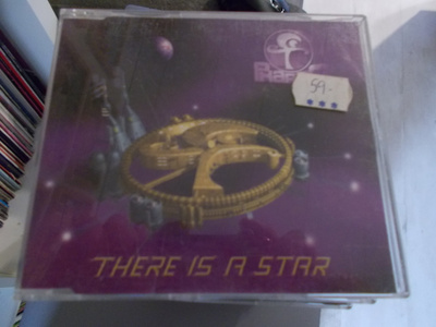 CDM PHARAO ** THERE IS A STAR **