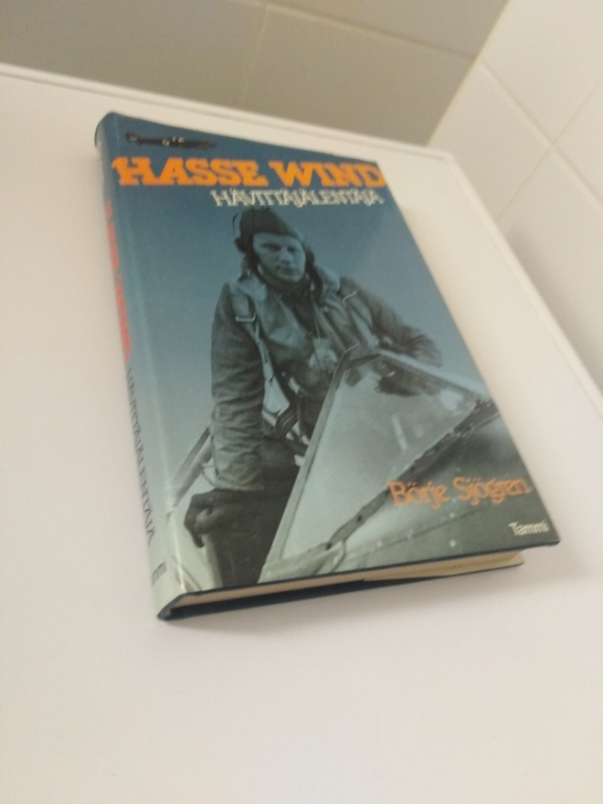 Börje Sjögren: Hasse Wind - hävittäjälentäjä (sign)