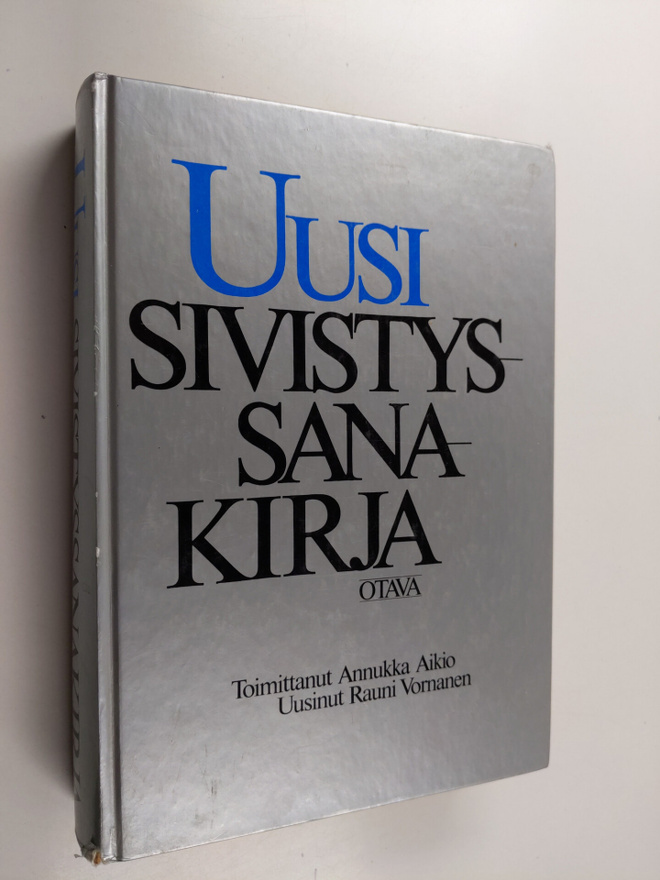 Annukka Aikio : Uusi sivistyssanakirja