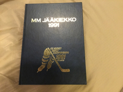 MM JÄÄKIEKKO 1991.   sivuja:256. kovakantinen.  nouto.