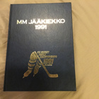 MM JÄÄKIEKKO 1991.   sivuja:256. kovakantinen.  nouto. - pikkukuva 1