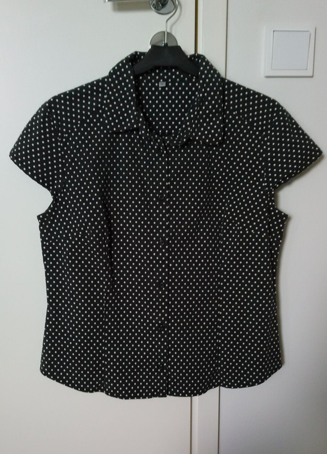 Pallokuviollinen pusero koko 42