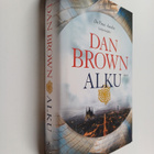 Dan Brown : Alku - pikkukuva 1