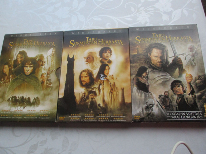 TARU SORMUSTEN HERRASTA KOKO DVD SARJA