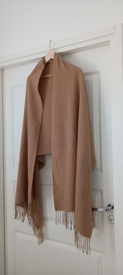 Beige iso kaulahuivi/saali