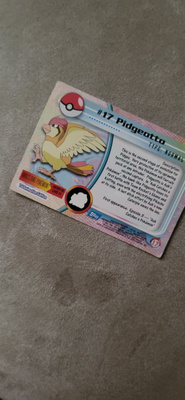 Pidgeotto #17 Pokemon 1999 Topps TV blue logo card