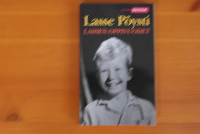 Lasse Pöysti:Lassen oppivuodet.2005.Nid.Hyvä!