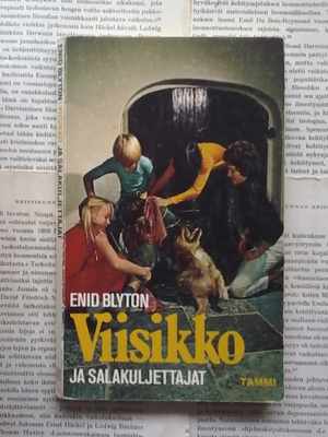 Enid Blyton - Viisikko ja salakuljettajat (nid.)
