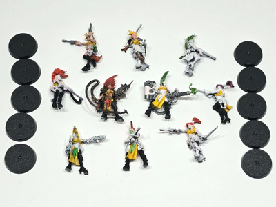 Necromunda - 10kpl Escher Gang figuureita [K206]