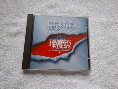AC/DC – The Razors Edge CD