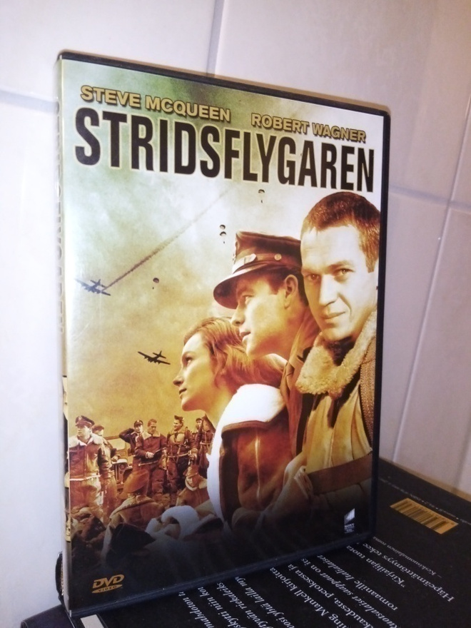 DVD SOTAHULLU ( THE WAR LOVER )