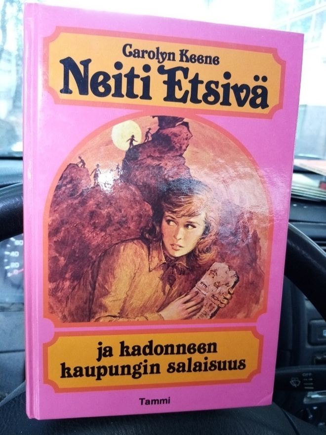 Keene : Neiti etsivä ja kadonneen kaupungin salaisuus