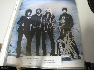 MICHAEL MONROE PROMOKUVA KAHDELLA NIMMARILLA