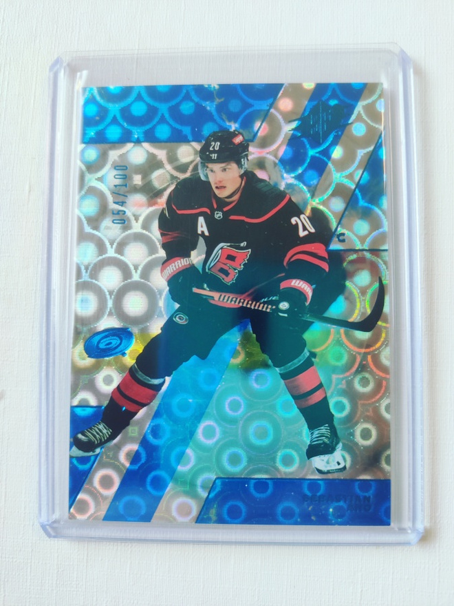 Sebastian Aho - 23-24 SPx Radiance /100