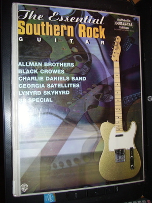 Nuottikirja : The Essential Southern Rock GUITAR