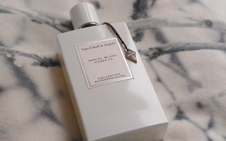 Van Cleef & Arpels Santal Blanc
