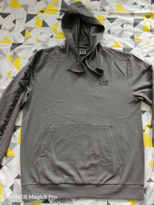 EA7 huppari UUSI XL