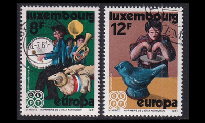 Luxemburg 1031-2 o Europa kansanperinteet (1981)